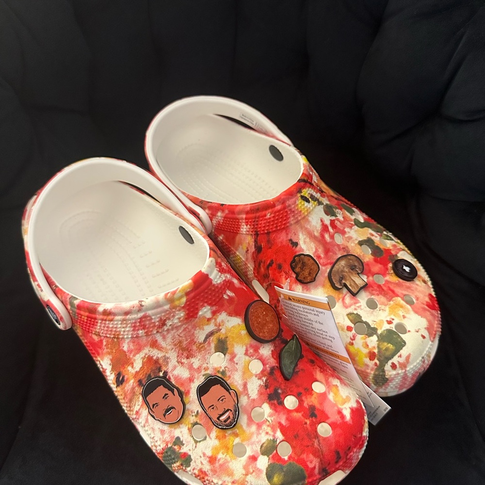 Jimmy Kimmel Pizza Crocs Brand New Size 10